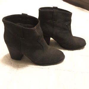 Splendid Charcoal Gray Suede Booties